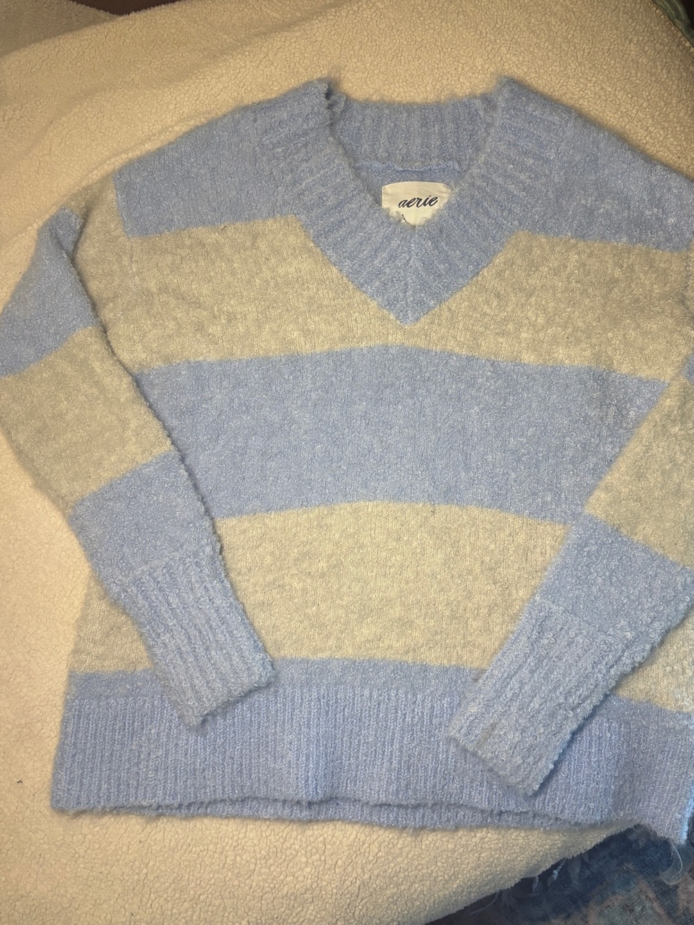 aerie Women’s Pale Blue & Cream Striped V-Neck Sweater